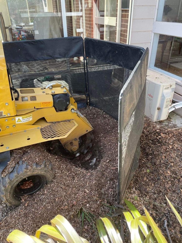 stump grinder with guard